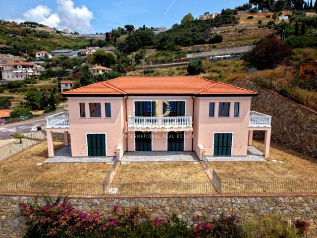 Attico in vendita a Ospedaletti, Liguria