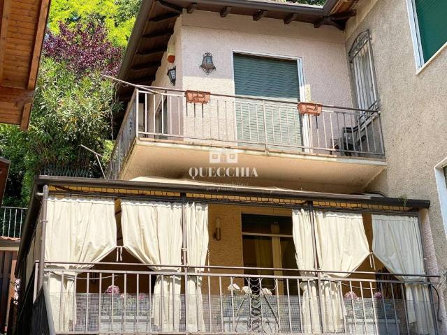 Attico in vendita a Padenghe Sul Garda, Lombardia