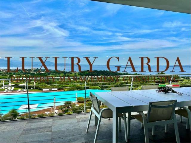 Attico in vendita a Padenghe Sul Garda, Brescia