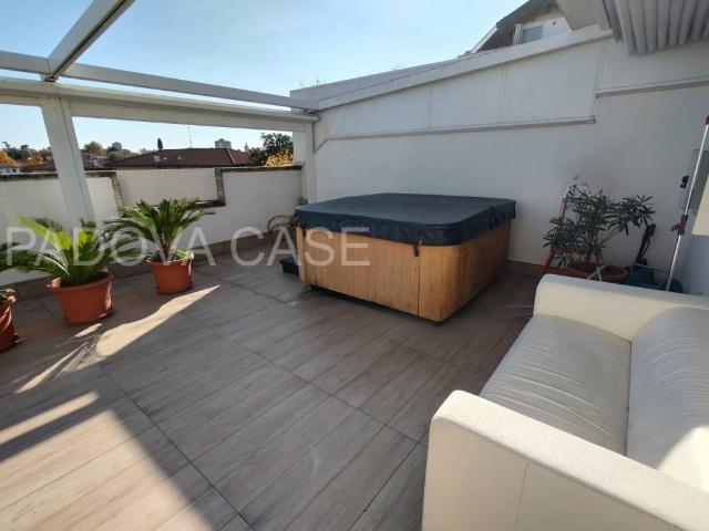 Attico in vendita a San Giuseppe, Padova