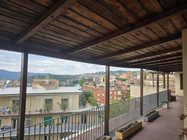 Attico in vendita a Madonna Alta, Perugia