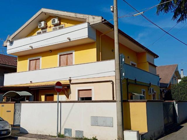 Attico in vendita a Villa del Fuoco, Pescara