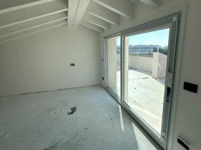 Attico in vendita a San Benedetto di Lugana, Peschiera del Garda
