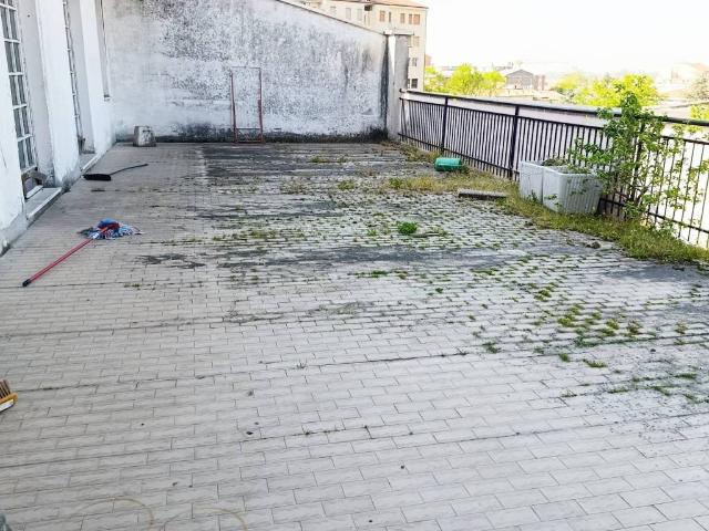 Attico in vendita a Infrangibile, Piacenza