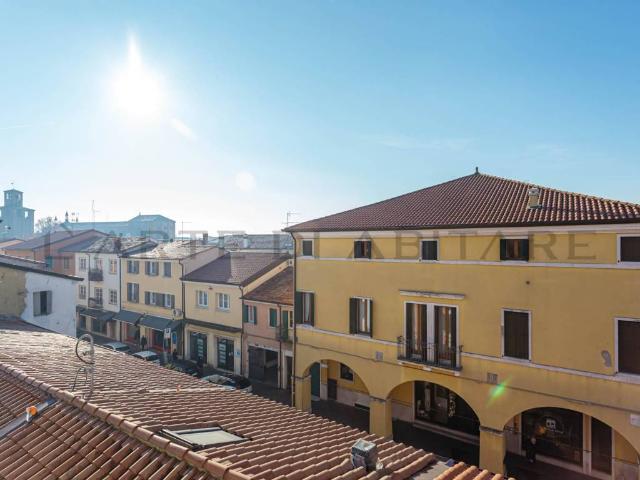 Attico in vendita a Quartiere Sant'Anna, Piove Di Sacco