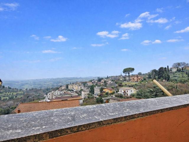 Attico in vendita a Montopoli Di Sabina, Lazio