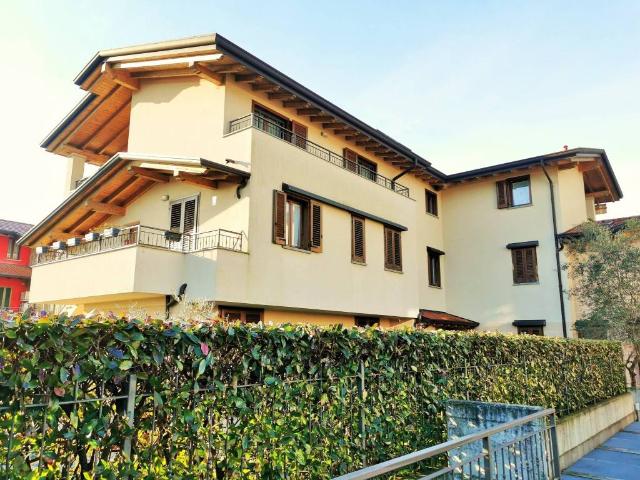 Attico in vendita a Pontirolo Nuovo, Lombardia