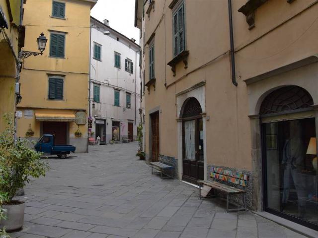 Appartamento in vendita a Pontremoli, Toscana