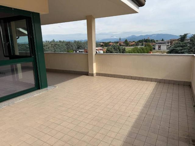 Attico in vendita a Pozzo D'adda, Lombardia