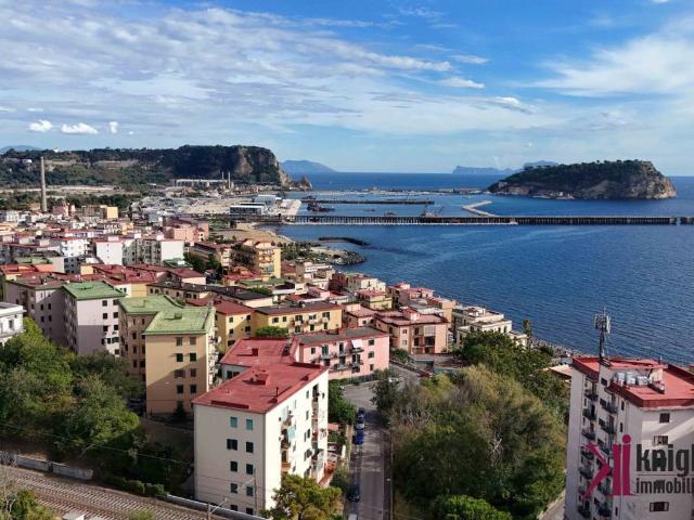 Attico in vendita a Antiniana, Pozzuoli
