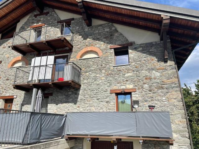 Attico in vendita a Quart, Aosta