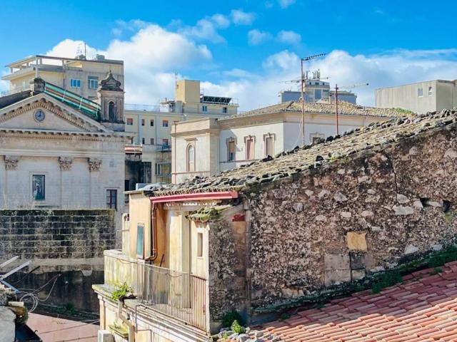 Attico in vendita a Ragusa Ibla, Ragusa