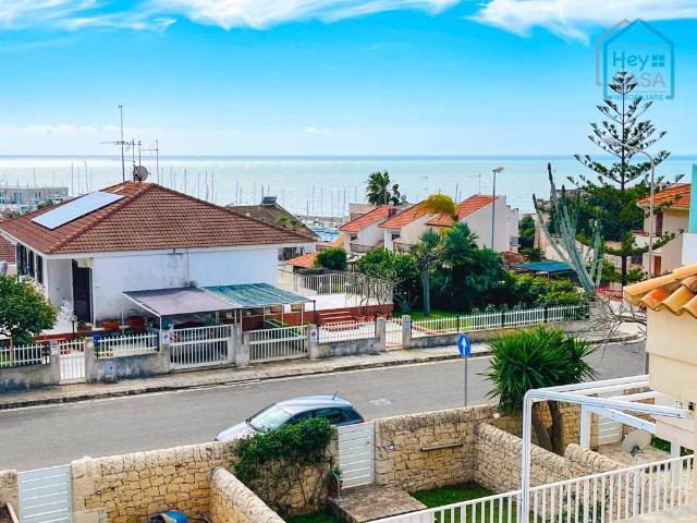 Attico in vendita a Ragusa, Sicilia