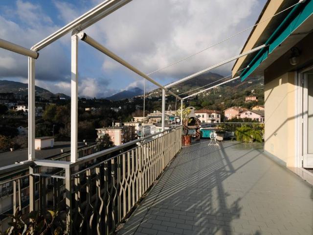 Attico in vendita a Cappelletta, Rapallo
