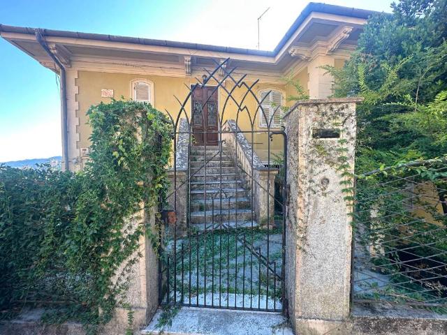 Attico in vendita a San Michele di Pagana, Rapallo