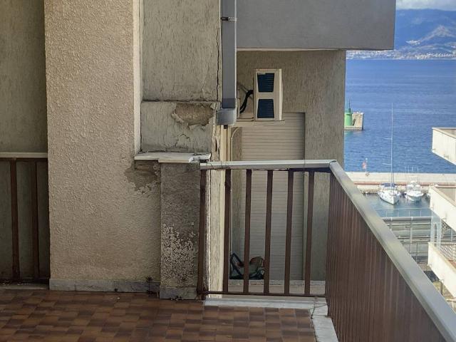Attico in vendita a Calabria, Reggio Calabria