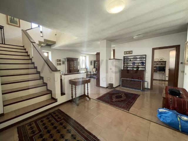 Attico in vendita a Rezzato, Brescia