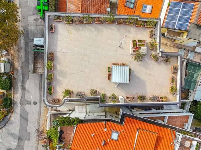 Attico in vendita a Riccione, Reggio Emilia