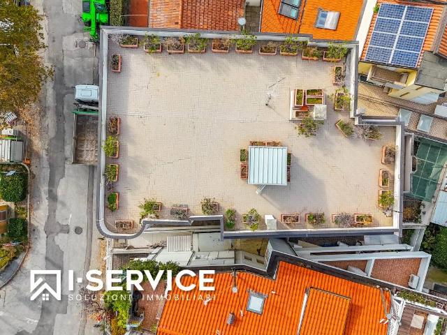 Attico in vendita a Riccione, Reggio Emilia