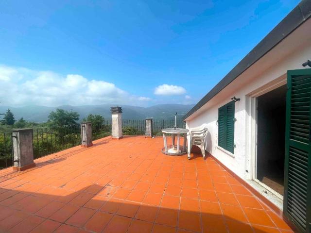 Attico in vendita a Riccò Del Golfo, Liguria