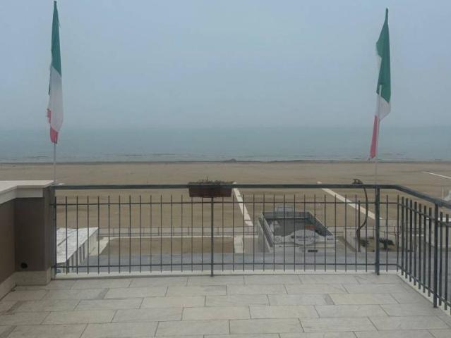Attico in vendita a Rimini, Reggio Emilia