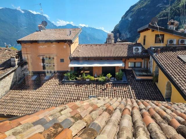 Attico in vendita a Comunità Alto Garda e Ledro, Riva