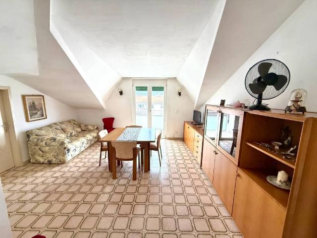 Attico in vendita a Sant'Alessandro, Riva