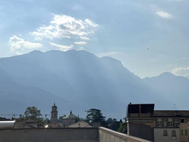 Attico in vendita a Alboletta, Riva del Garda