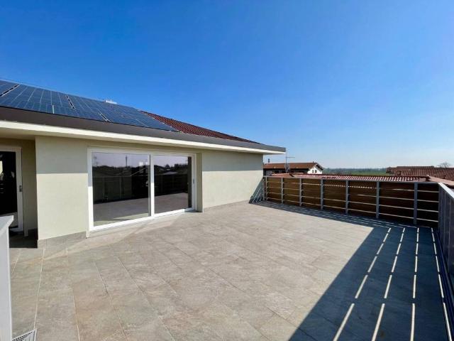 Attico in vendita a Rodengo Saiano, Brescia