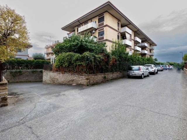 Attico in vendita a Villa Verde, Roma Capitale