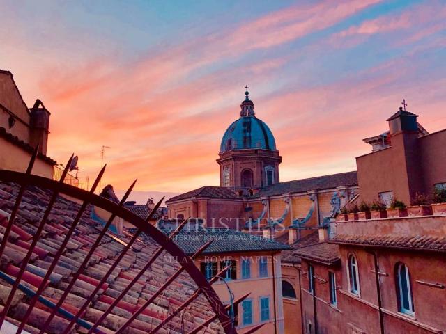 Attico in vendita a Municipio Roma I, Roma Capitale