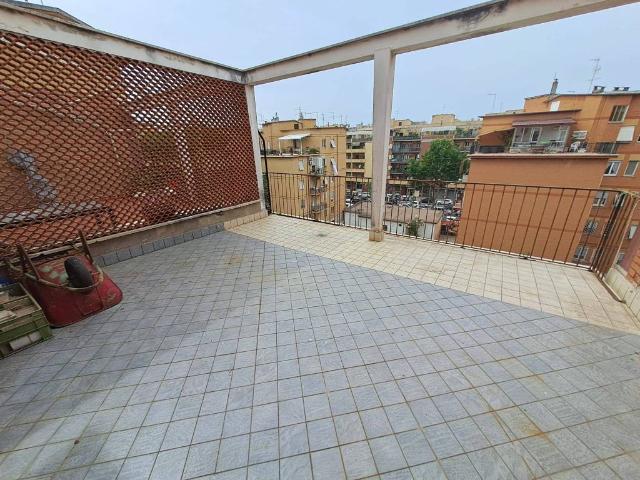 Attico in vendita a Lido di Ostia Ponente, Roma