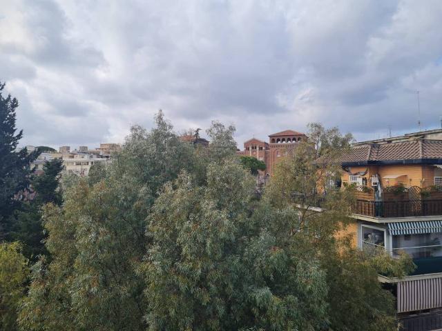 Attico in vendita a Nomentano, Roma