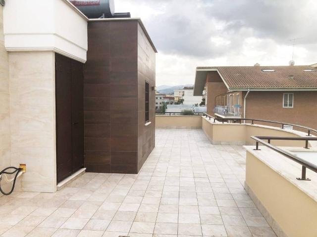 Attico in vendita a Borghesiana, Roma