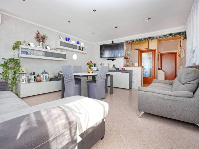 Attico in vendita a Vitinia, Roma