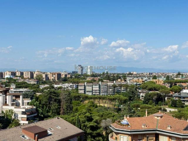 Attico in vendita a Mostacciano, Roma Capitale