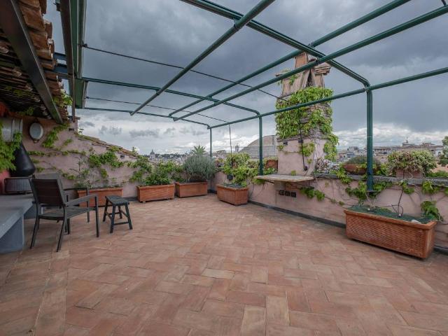 Attico in vendita a Sant'Eustachio, Roma