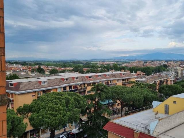 Attico in vendita a Monte Sacro Alto, Roma