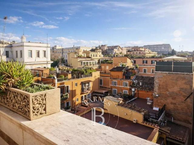 Attico in vendita a Municipio Roma I, Roma Capitale