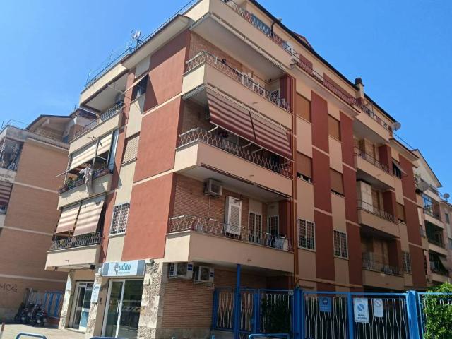 Attico in vendita a Municipio Roma VII, Roma Capitale
