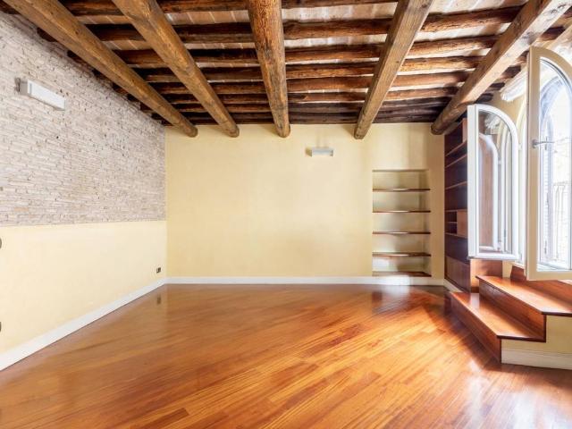 Attico in vendita a Municipio Roma I, Roma Capitale