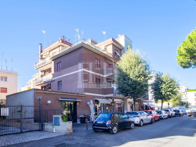 Attico in vendita a Municipio Roma III, Roma Capitale