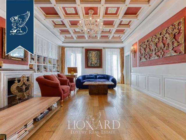 Attico in vendita a Trevi, Roma