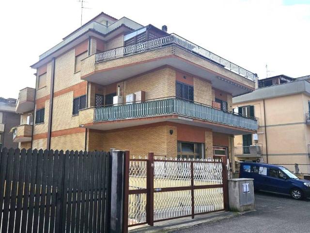 Attico in vendita a Torrenova, Roma Capitale