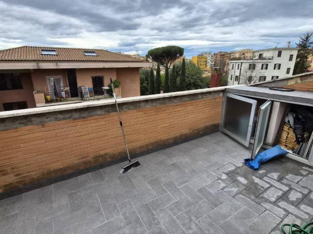 Attico in vendita a Municipio Roma XIV, Roma Capitale