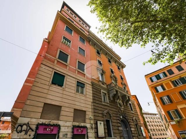 Attico in vendita a Municipio Roma I, Roma Capitale