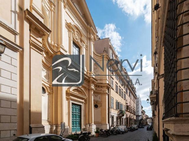 Attico in vendita a Municipio Roma I, Roma Capitale