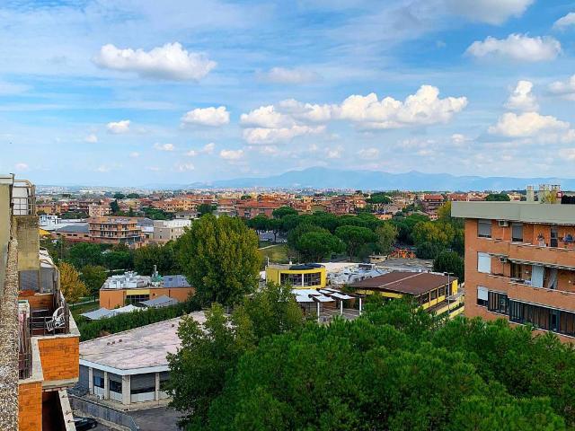 Attico in vendita a La Rustica, Roma