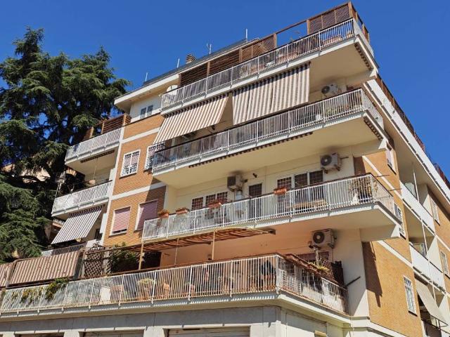 Attico in vendita a Torrevecchia, Roma