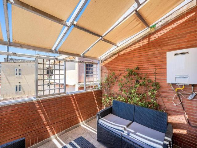 Attico in vendita a Municipio Roma I, Roma Capitale
